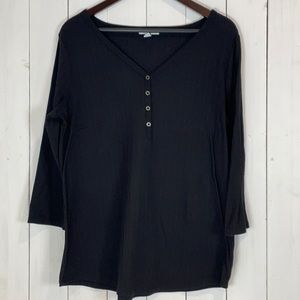 Large Sonoma 3/4 length black v neck t shirt